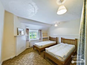 Bedroom- click for photo gallery